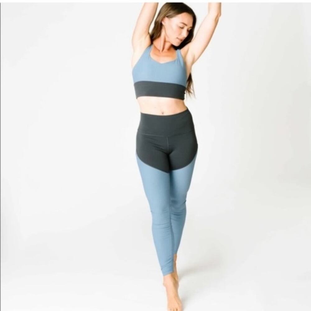 ZYIA Women's Storm Parallel Luxe Ruched Ribbed Elastic 7/8 Leggings SIZE 12 NWOT